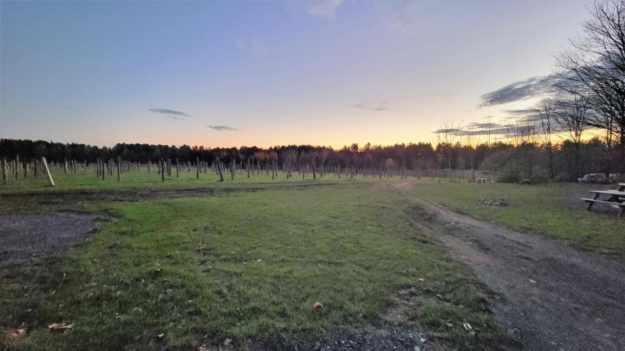 Auberge Du Vignoble Bromont Eksteriør bilde