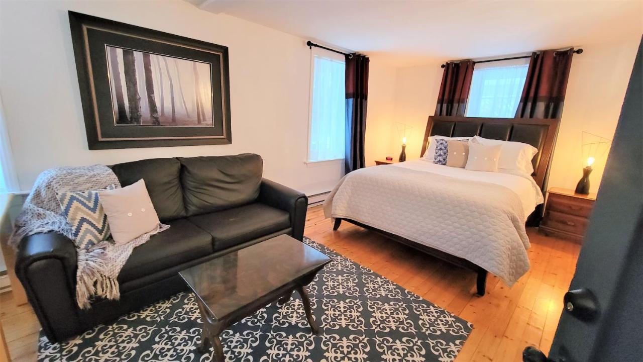Auberge Du Vignoble Bromont Eksteriør bilde