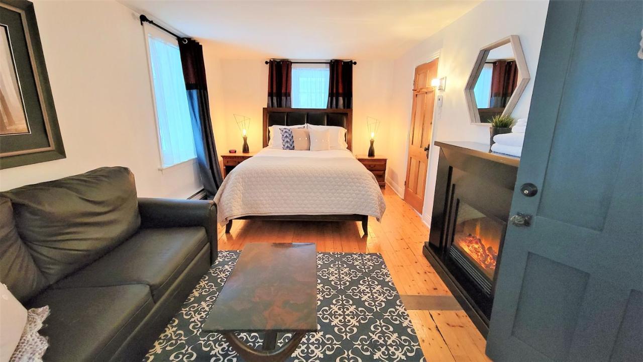 Auberge Du Vignoble Bromont Eksteriør bilde