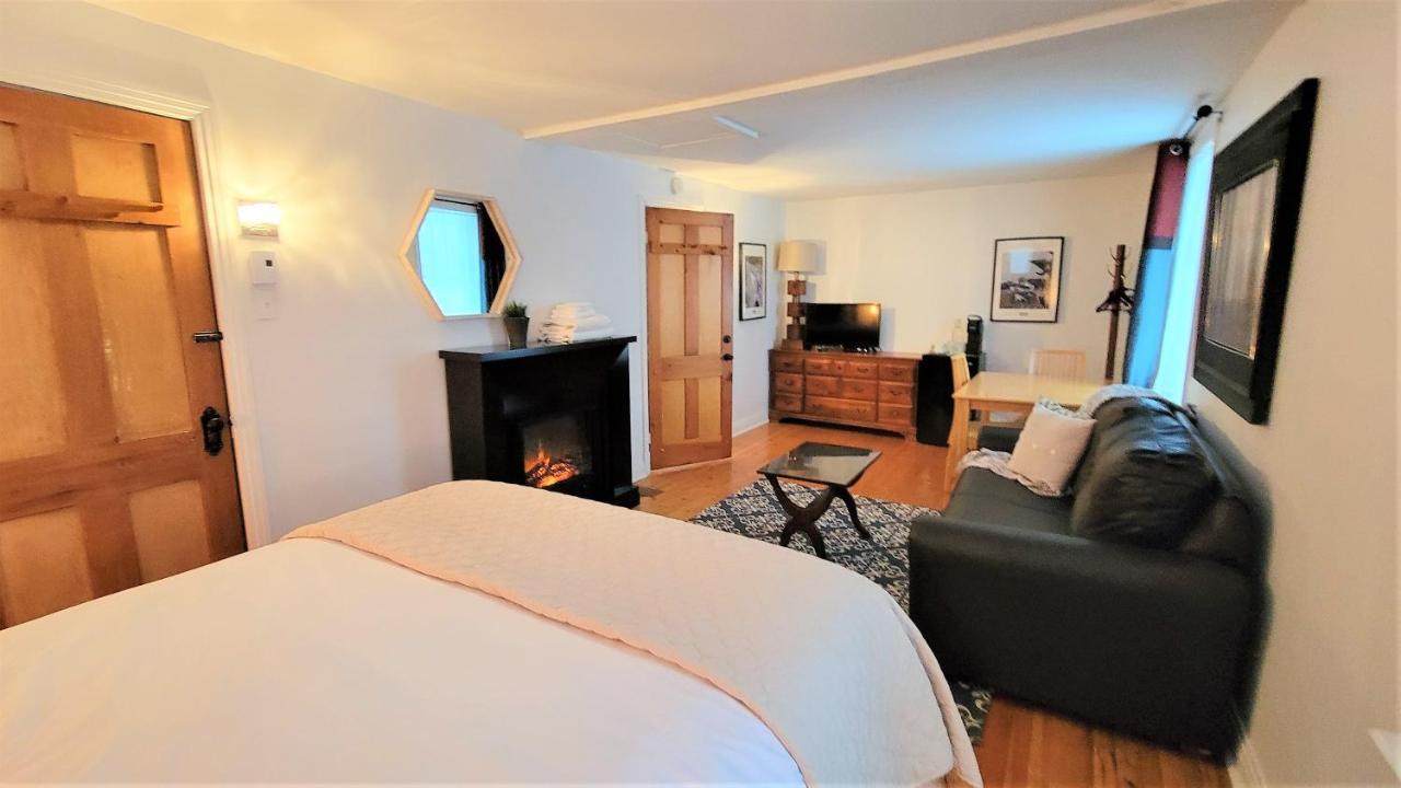 Auberge Du Vignoble Bromont Eksteriør bilde