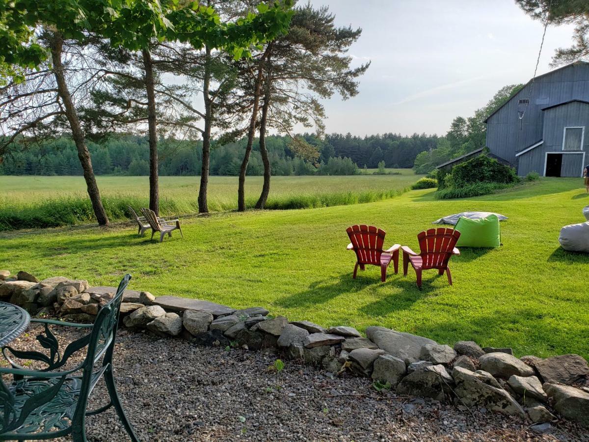 Auberge Du Vignoble Bromont Eksteriør bilde